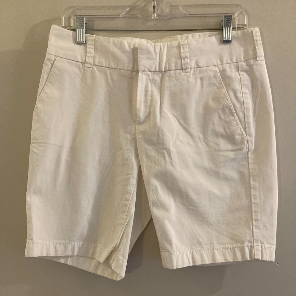 Long white Shorts